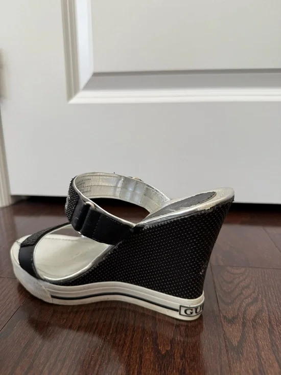 Guess Wedges - Picture 11 of 11